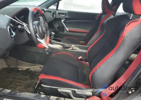 2019 Toyota 86 Gt from USA, damaged, VIN JF1ZNAE11K9702011